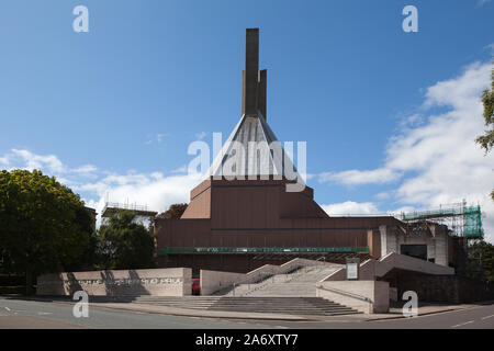 Cattedrale cattolica romana chiesa di SS. Pietro e Paolo, Clifton Bristol. Architetto - Ron settimane di Percy Thomas Partnership Foto Stock