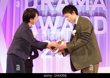 Tokyo, Giappone. 28 ott 2019. Attore giapponese Masaki Suda assiste alla cerimonia di premiazione del dramma di Tokyo Award 2019 a Tokyo in Giappone il 28 ottobre 2019. Credito: Aflo Co. Ltd./Alamy Live News Foto Stock