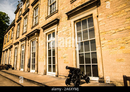 Voi vecchio cannone hall Yorkshire Ray Boswell Foto Stock