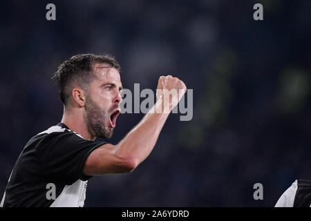 La Juventus player Miralem Pjanic durante la Juventus - Bologna partita di calcio in Allianz Stadium di Torino Foto Stock