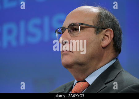 Bruxelles, Belgio. 29 ott 2019. Il direttore generale dell'OIM Antonio Vitorino partecipa a una conferenza stampa dopo la conferenza di solidarietà su il venezuelano di rifugiati e di crisi di migranti. Credito: ALEXANDROS MICHAILIDIS/Alamy Live News Foto Stock