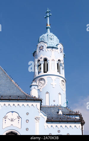 La Chiesa di Santa Elisabetta, noto anche come Chiesa blu a Bratislava, in Slovacchia. Foto Stock