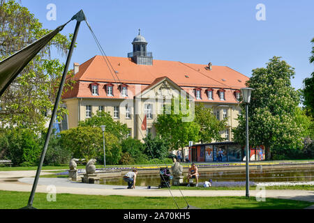 Deutsche Rentenversicherung, Knappschaft Bahn vedere, August-Bebel-Straße, Cottbus, Brandeburgo, Deutschland Foto Stock