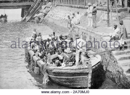 WW1 West African Frontier Force accendini di imbarco, vintage fotografia dal 1914 Foto Stock