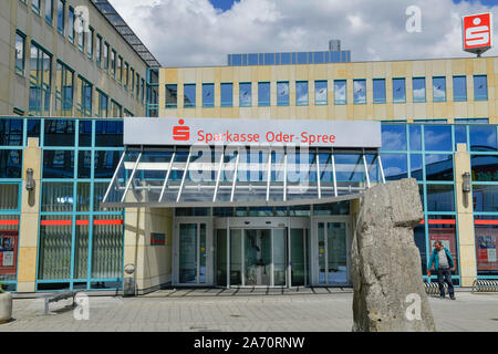 Hauptgeschäftsstelle, Oder-Spree Sparkasse, Franz-Mehring-Straße, Francoforte sull'Oder, Brandeburgo, Deutschland Foto Stock