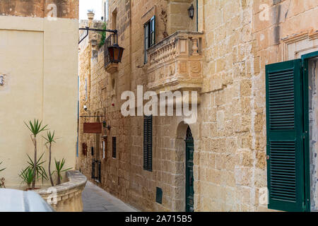 Strette strade di Mdina. Foto Stock