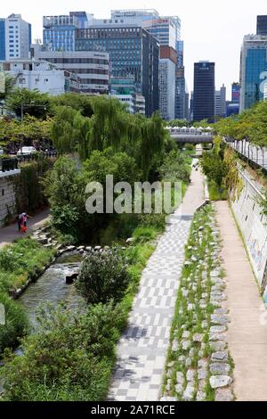 Canale Cheonggyecheon, Seoul, Corea del Sud Foto Stock