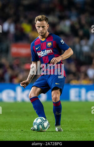 Camp Nou, Barcellona, in Catalogna, Spagna. 29 ott 2019. La Liga Calcio, Barcellona contro il Real Valladolid; Ivan Rakitic - Editoriale usare carte di credito: Azione Plus sport/Alamy Live News Foto Stock