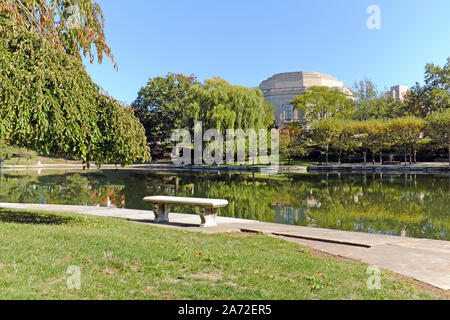 Wade e Laguna Park sono un elemento centrale per la University Circle del distretto di Cleveland, Ohio, USA. Foto Stock