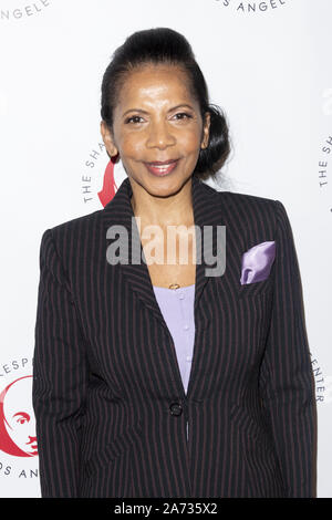 Ottobre 28, 2019, Los Angeles, California, Stati Uniti d'America: PENNY JOHNSON JERALD assiste semplicemente Shakespeare: Il Mercante di Venezia, un beneficio in scena la lettura per supportare il Shakespeare Center di Los Angeles presso il Walt Disney Concert Hall di Los Angeles, California. (Credito Immagine: © Charlie Steffens/ZUMA filo) Foto Stock