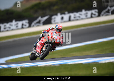 MotoGP Andrea Dovizioso, Ducati Team poteri al di fuori della Siberia presso l'Australian Motorcycle Grand Prix 2019 Phillip Island Grand Prix Circuit, Victoria Foto Stock