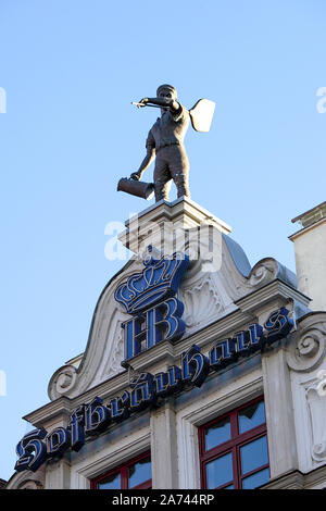 Tetto esterno aspetto dell'Hofbrauhaus am Platzl a Monaco di Baviera, Germania. Foto Stock