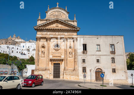 Chiesa di Confraternita del Carmine di Ostuni, Puglia (Puglia) nel Sud Italia Foto Stock