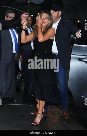 New York, NY, STATI UNITI D'AMERICA. 29 ott 2019. Jennifer Aniston al Late Show con Stephan Colbert nella città di New York il 29 ottobre 2019. Credito: Rw/media/punzone Alamy Live News Foto Stock