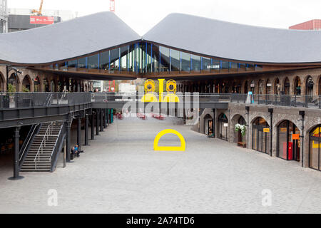 Nuovo complesso per lo shopping in gocce di carbone cantiere, King's Cross, Londra Foto Stock