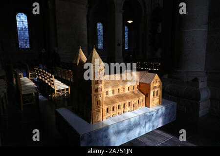 Vista interna a Lund Cattedrale che è una chiesa edificio sud del parco Lundagård nel centro di Lund. Si tratta di una cattedrale di Lund la diocesi e la chiesa parrocchiale di Lund cattedrale della parrocchia.Photo Jeppe Gustafsson Foto Stock