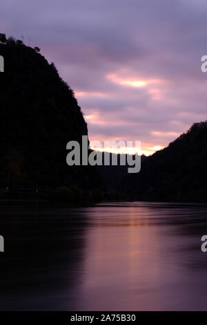 Loreley Rock all'alba, la Renania, Germania Foto Stock