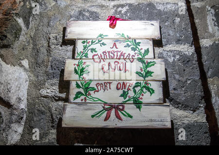 Modo di indicazione per Santa Claus home, Mercatino di Natale di Limatola, Caserta, Italia. Foto Stock