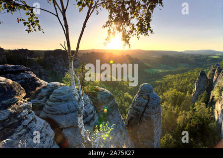 In Germania, in Sassonia, Dresda, Svizzera Sassone National Park (Sachsische Schweiz) all'alba Foto Stock