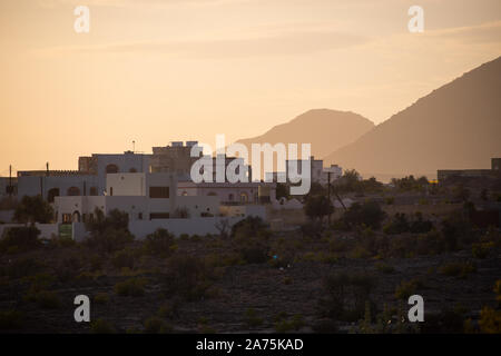 Sunset over villge in Jebel Akhdar, Oman Foto Stock