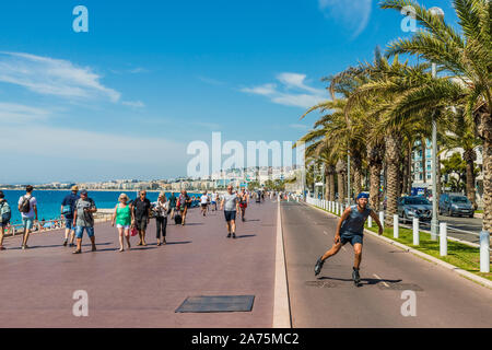 Una vista di Nizza in Cote d Azur in Francia Foto Stock