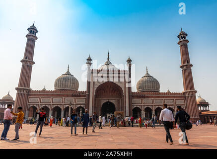 Delhi/ India - Ottobre 11,2019. La Masjid e Jahan Numa, comunemente noto come il Jama Masjid di Delhi, è una delle più grandi moschee in India. Foto Stock