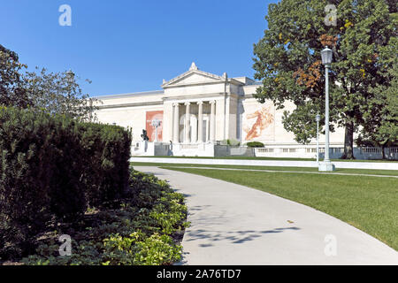 La maestosa entrata Sud del Cleveland Museum of Art in University Circle Neighborhood di Cleveland, Ohio, USA. Foto Stock