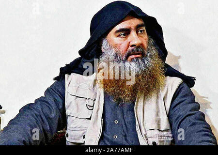 Washington, Stati Uniti. 30 ott 2019. File foto di Abu Bakr al-Baghdadi, leader dello Stato islamico dell Iraq e il levante (ISIL). Baghdadi ucciso il 26 ottobre 2019, durante un raid da U.S. forze per le operazioni speciali sul suo composto nel nordovest della Siria. Foto per gentile concessione del Dipartimento della Difesa/UPI Credito: UPI/Alamy Live News Foto Stock