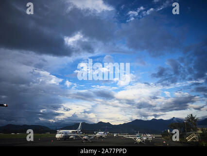 Un aeromobile a Mount Hagen Airport Foto Stock