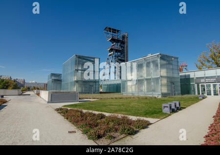 Katowice, Slesia, Polonia; Ottobre 20, 2019: architettura moderna del Museo della Slesia nella zona di coltura a Katowice city centre Foto Stock