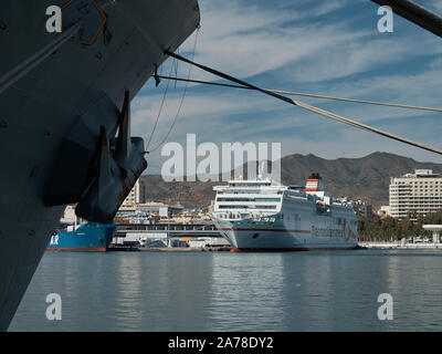 Transmediterranea. Traghetto tra Malaga e Melilla. Porto di Malaga, Spagna. Foto Stock