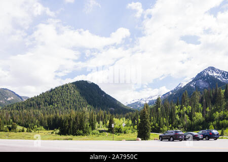 Sentiero parcheggio nella parte superiore Uintah National Forest, Utah, Stati Uniti d'America Foto Stock