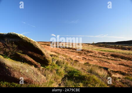 Grande cielo paese sulle rocce Roaches di staffordshire Foto Stock