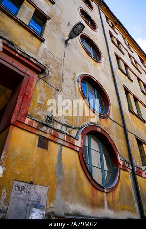 Complesso residenziale costruito nel 'american style' nel 1946, dall'architetto Vladimir Šubic, Lubiana, Slovenia Foto Stock