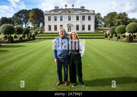 Casa Pitshill, XVIII secolo la casa di proprietà dagli onorevoli Charles Pearson e sua moglie Lila, Tillington, Petworth, West Sussex, Regno Unito Foto Stock