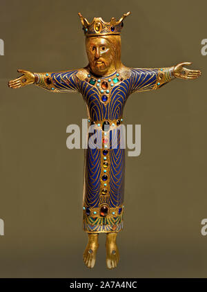 Limoges champlevé, statuetta medievale in smalto di Cristo da un crocifisso, circa 1200, XII-XIII secolo, rame, smalto, e vetro, Museo Hermitage, San Pietroburgo, Russia. - Figurina di Cristo (parte del Crocifisso) di Limoges 1200 XII-XIII secolo Francia francese (rame, smalto.vetro). Museo dell'Hermitage Foto Stock
