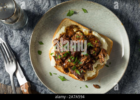 In casa Indiana Manhatten Hot Rost sandwich di manzo con purè di patate Foto Stock