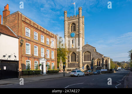 Longlands, Hart Street and Church of St Mary, Henley-on-Thames, Oxfordshire, England Foto Stock