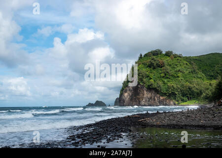 Valle di Pololu litorale in estate Foto Stock