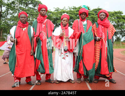 La tribù HAUSA-Fulani della Nigeria settentrionale mostra la loro ricca cultura durante il Festival Nazionale per le Arti e la Cultura (NAFEST) nello Stato di Edo, Nigeria. Foto Stock