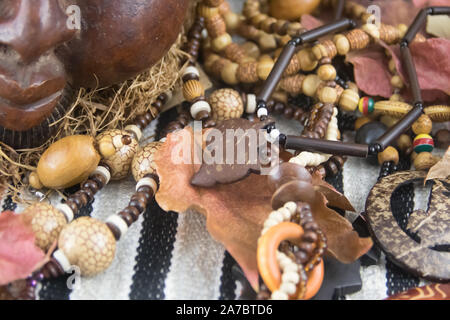 Artigianato africano e di gioielleria dal Camerun, poteri Juju e Black magic Foto Stock