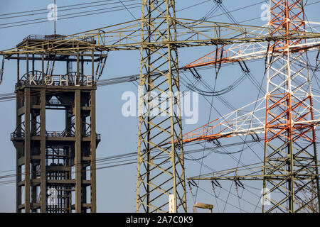 L'ex miniera di carbone del Walsum colliery, albero 1, sul sito dell'Duisburg-Walsum impianto alimentato a carbone, Foto Stock