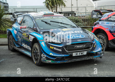 Pontus Tidemand M-Sport prestazioni Ford WRT Fiesta WRC auto alla cerimonia di chiusura del WRC Rally Galles GB a Llandudno, Wales, Regno Unito Foto Stock