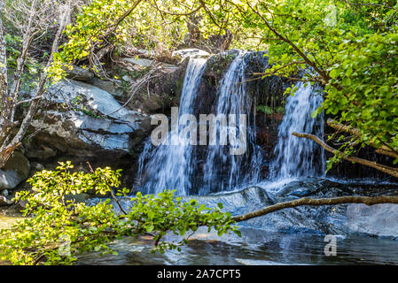 Cascate di Pythara nell'isola di Andros, Cicladi Grecia Foto Stock