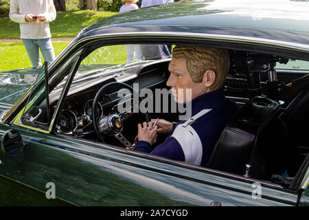 Classico Ford Mustang coupe Auto con modello di facsimile di Steve McQueen Foto Stock