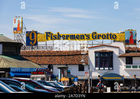 Fishermans Grotta e parcheggio auto, San Francisco, California, Stati Uniti d'America Foto Stock