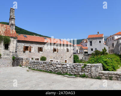 Un frammento di architettura nella città vecchia di Budva, Montenegro Foto Stock