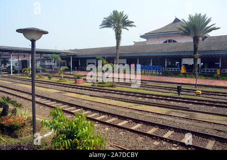 Bandung Stazione ferroviaria occidentale di Giava, in Indonesia Foto Stock