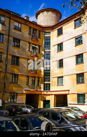 Complesso residenziale costruito nel 'american style' nel 1946, dall'architetto Vladimir Šubic, Lubiana, Slovenia Foto Stock