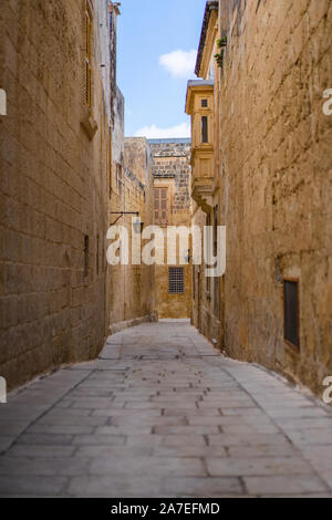 Dettagli antiche strade vicoli Mdina vecchia architettura Travel località Pareti di calcare Foto Stock